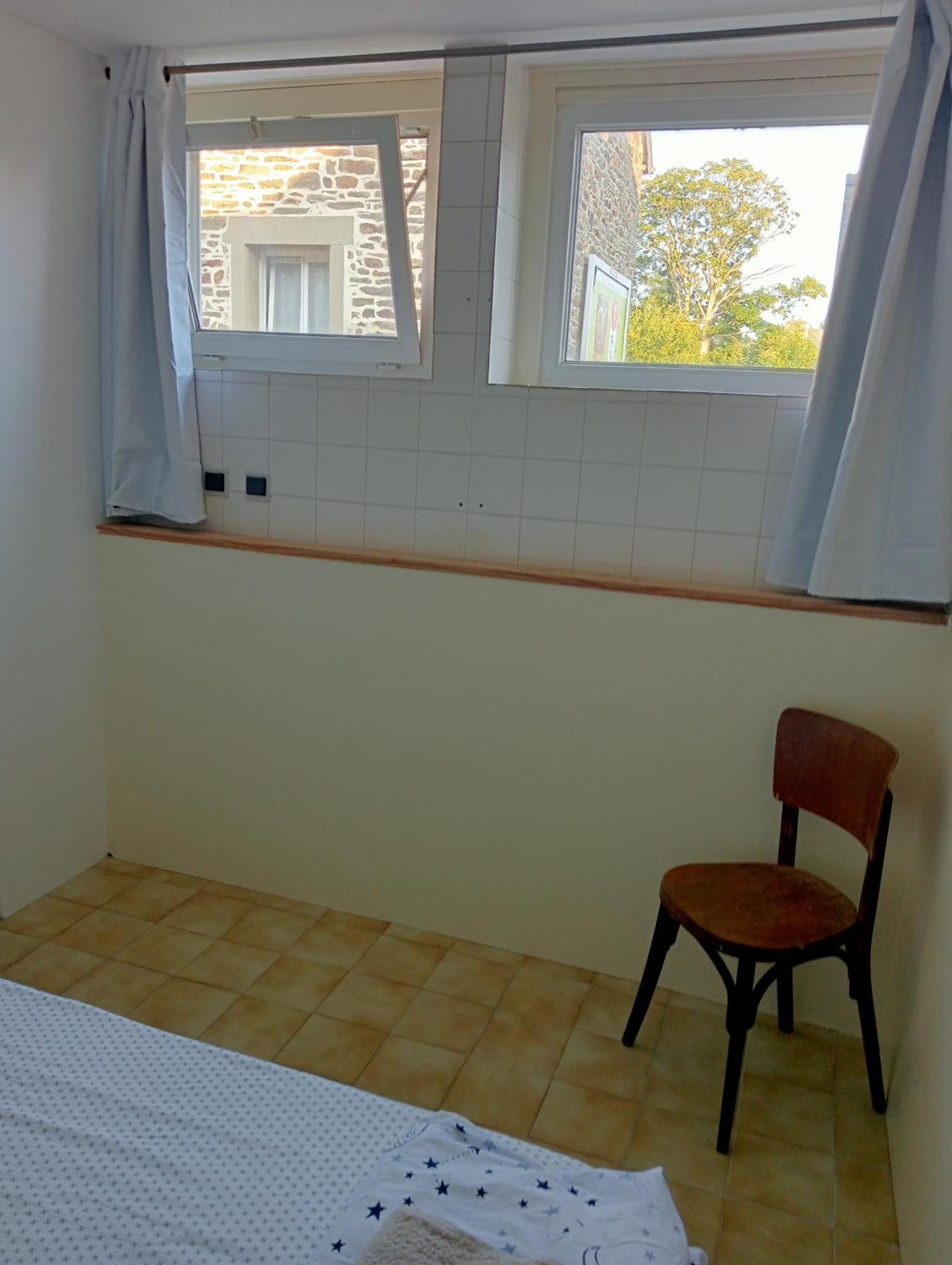 Les Chambres Studios De Pleslin-Foucher Szoba fotó
